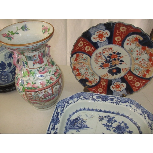 252 - A quantity of antique and later ceramics, to include oriental examples, some damages