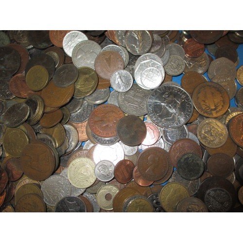 264 - Approximately 10kg of mixed coins, all in circulated condition