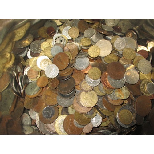 267 - Approximately 14kg of Georgian and later mixed coins, all in circulated condition