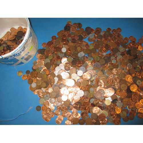 268 - Approximately 12kg of mixed coins, all in circulated condition