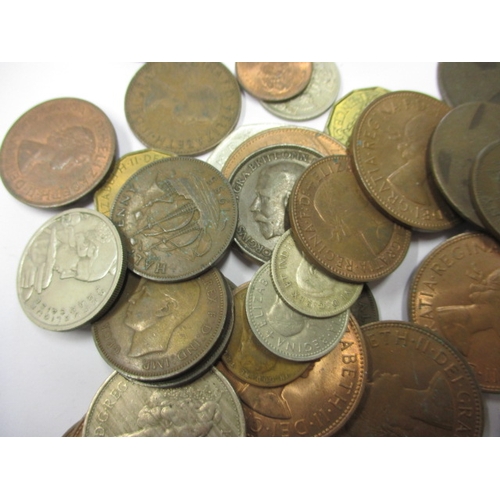 275 - A parcel of vintage coins, to include a 1922 American silver Dollar, all in circulated condition