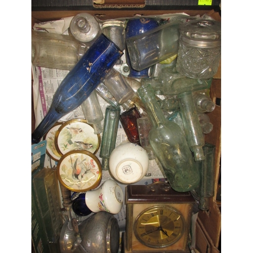 278 - A quantity of general clearance items, to include vintage tools and bottles, all in used condition