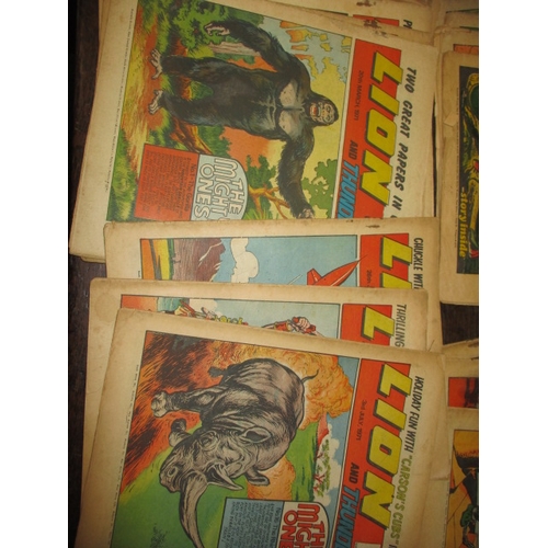 279 - A parcel of around 140 vintage Lion comics, all early 1970s and in used condition