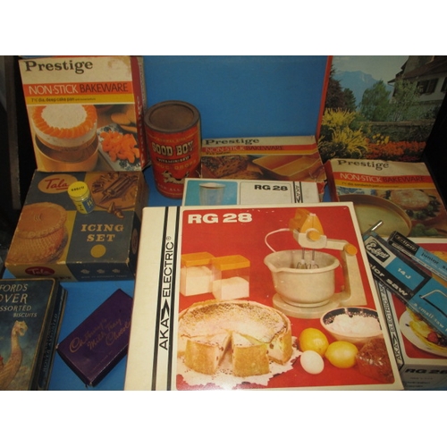 282 - A quantity of vintage kitchenalia, and other packaging, all in pre-owned condition