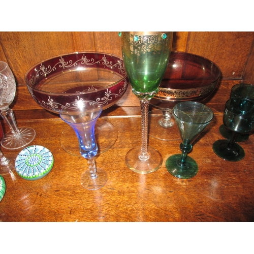 308 - A large quantity of decorative glass items to include paperweights, all with no observed damage