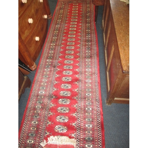 310 - A Pakistan wool rug runner, in good pre-owned condition, approx. size 375x 78cm