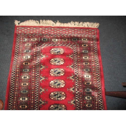 310 - A Pakistan wool rug runner, in good pre-owned condition, approx. size 375x 78cm