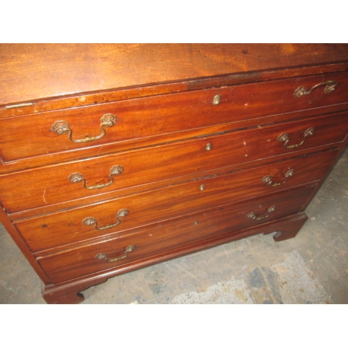 313 - An antique mahogany bureau, with fitted interior over 4 graduated drawers. Approximate dimension: He... 