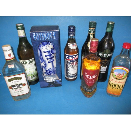 359 - A parcel of mixed alcoholic beverages, all unopened and with contents