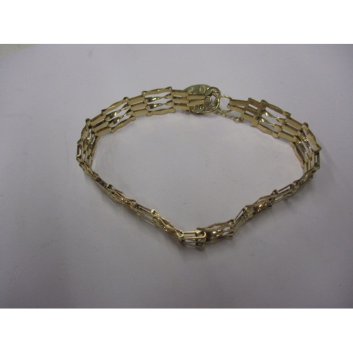 52 - A 9ct yellow gold bracelet and a gold ring, approx. gross parcel weight 5.5g in useable pre-owned co... 