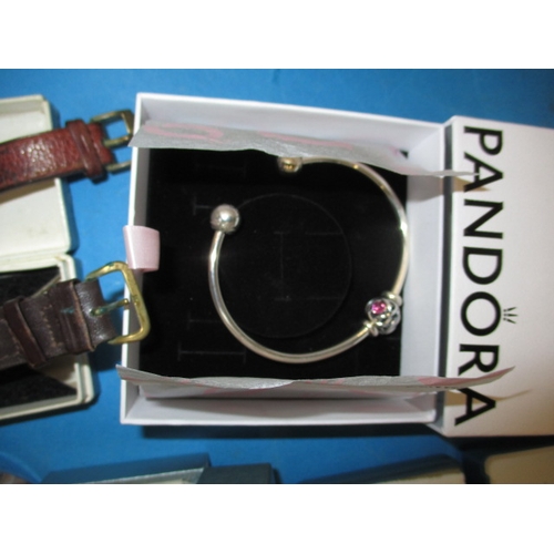 254 - A parcel of vintage watches, jewellery and pens, to include some silver and gold items, and a Pandor... 