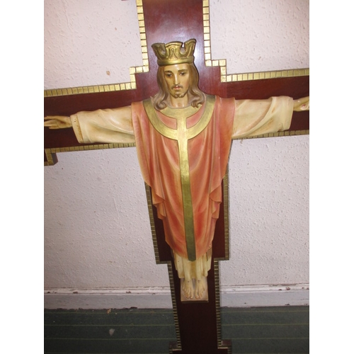 309 - A large crucifix from the chapel at RAF Cranfield, approx. height 153cm in good pre-owned condition