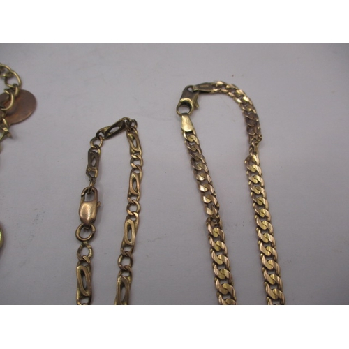 88 - A parcel of 9ct gold jewellery items, all in useable pre-owned condition, approx. parcel weight 24.4... 