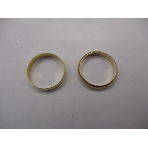 39 - 2 gold wedding bands, 9ct 3.3g size ‘O’ 18ct 2.6g size ‘S’ in useable pre-owned condition