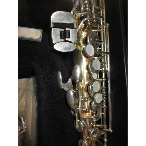 296 - A Selmar Bundy saxophone in hard case, serial number 1189535, in hard case, in good pre-owned condit... 