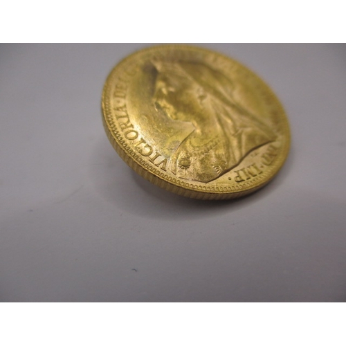 126 - A Victorian gold sovereign dated 1901, a circulated coin with fine definition of features