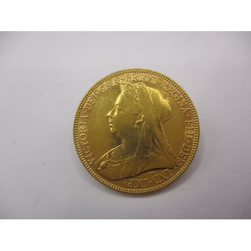 127 - A Victorian gold sovereign dated 1898, a circulated coin with fine definition of features