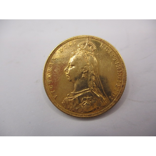 132 - A Victorian gold sovereign dated 1892, a circulated coin with fine definition of features