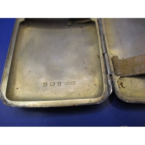 241 - A parcel of sterling silver items, to include a good vesta case, approx. gross parcel weight 133g, a... 