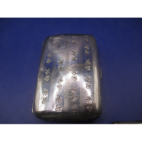 241 - A parcel of sterling silver items, to include a good vesta case, approx. gross parcel weight 133g, a... 