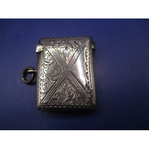 241 - A parcel of sterling silver items, to include a good vesta case, approx. gross parcel weight 133g, a... 