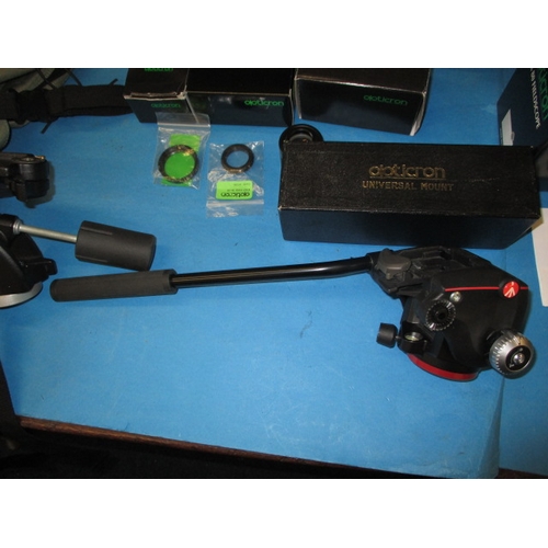 285 - An Opticron HR 80 field scope with numerous accessories, in good pre-owned condition