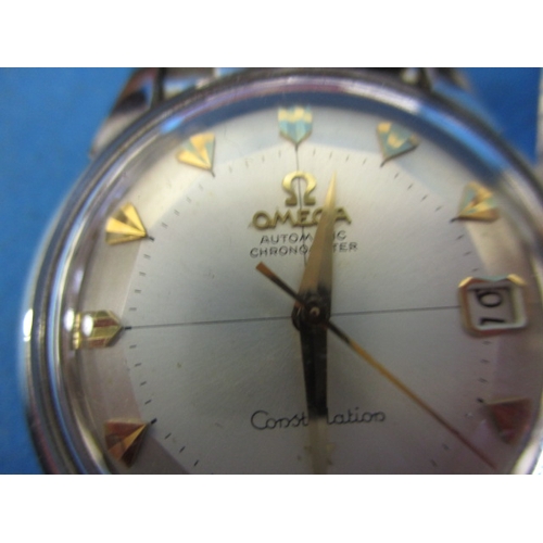 109 - A 1961 Omega Constellation automatic chronograph with date window, having original box paperwork and... 