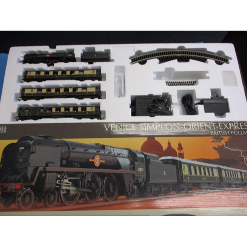 292 - A Hornby for Marks & Spencer oo gauge model Orient Express train set, in original box, not tested.