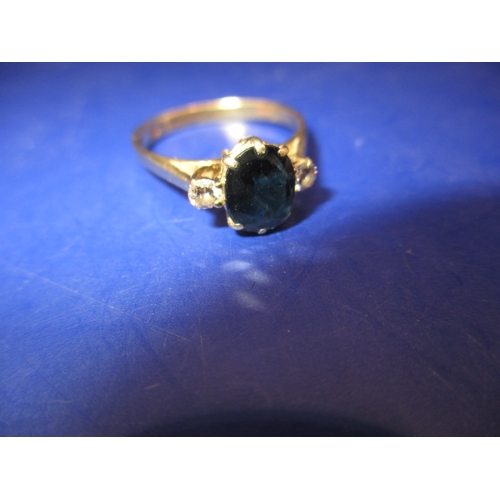 33 - An 18ct yellow gold diamond and sapphire ring, approx. ring size ‘M’, approx. weight 2.4g, in useabl... 