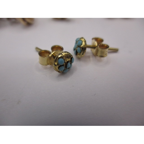 80 - A parcel of gold and yellow metal earrings, most in pairs, all in used condition, approx. gross parc... 