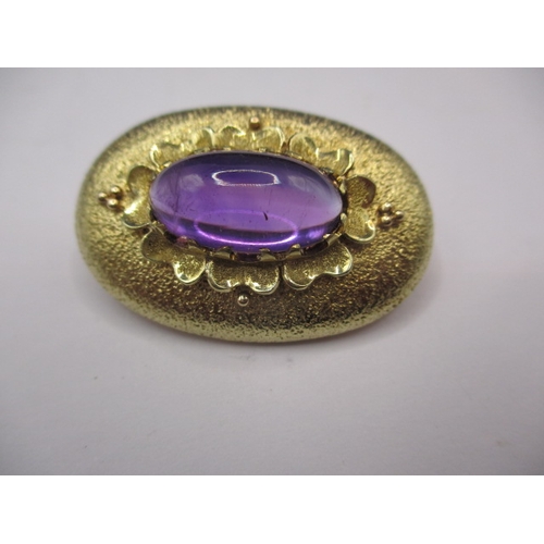 82 - A vintage 14ct gold brooch with large central amethyst, approx. gross weight 7.2g in useable pre-own... 