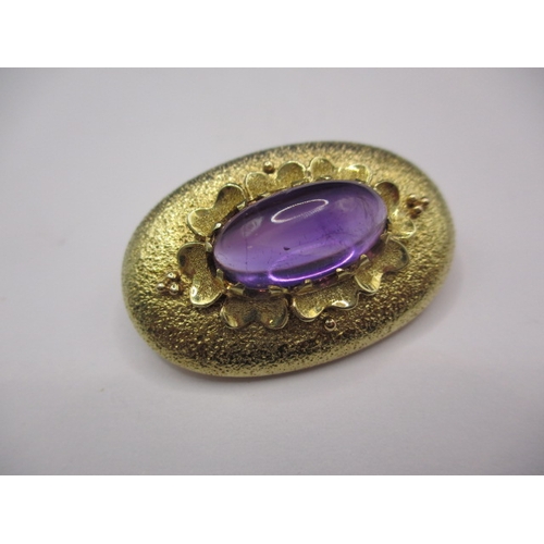 82 - A vintage 14ct gold brooch with large central amethyst, approx. gross weight 7.2g in useable pre-own... 