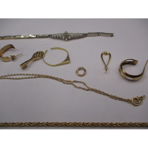 99 - A parcel of gold and yellow metal items, all in used condition, some damages, approx. gross parcel w... 