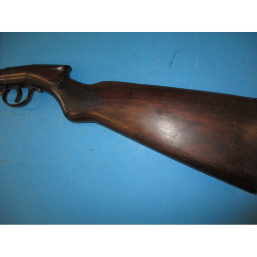 282 - A 1930s Haenel Mod IVE .177 under leaver air rifle, in current working order with general use relate... 