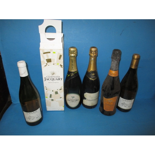 354 - A quantity of champagnes and wines, all unopened, one in presentation box