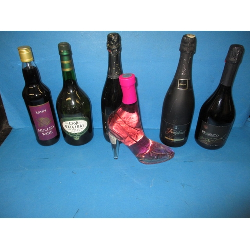 361 - 6 bottles of alcoholic drink, to include a pink gin in stiletto shoe shaped bottle