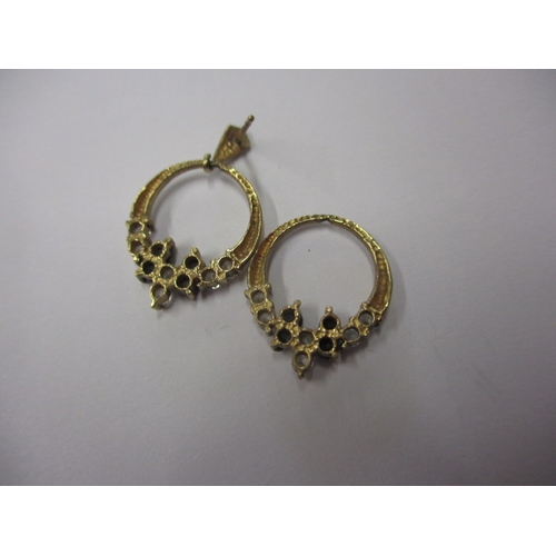 116 - Two pairs of vintage earrings, one with missing hoop