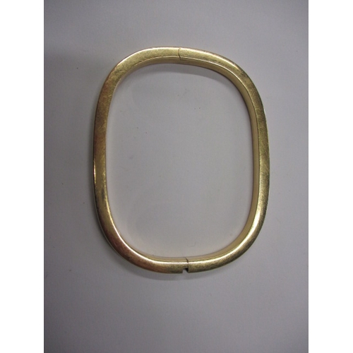 40 - A vintage 585 yellow gold bangle and diamond solitaire ring, clasp very sticky but useable, approx. ... 