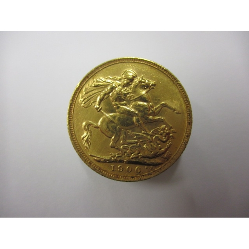 174 - An Edward VII gold sovereign dated 1906, a circulated coin with fine definition of features