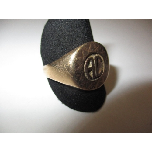 43 - A vintage 9ct gold signet ring, approx. ring size ‘X’, approx. weight 7.2g in useable pre-owned cond... 