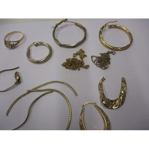 74 - A parcel of gold and yellow metal jewellery items, some damages, approx. gross parcel weight 44.5g