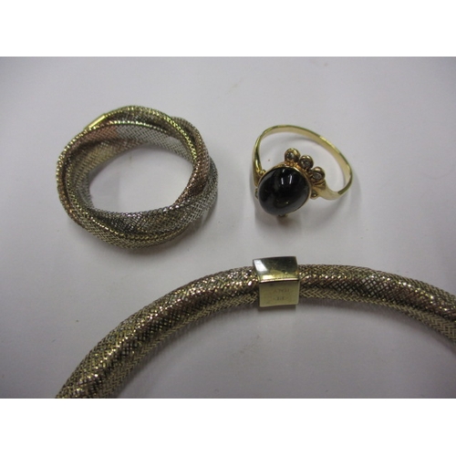 84 - A parcel of gold and yellow metal jewellery items, approx. gross parcel weight 10.7g, all in used co... 