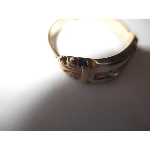 17 - An 18ct yellow gold dress ring, approx. ring size ‘P’, approx. weight 2.6g, some wear to edges