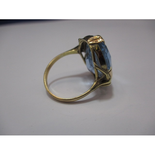 21 - A yellow gold dress ring, set with large solitaire aquamarine. Approx ring size Q, approx. dimension... 