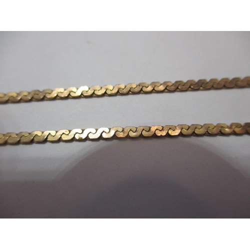 98 - A 9ct gold necklace chain and a gold bracelet, approx. gross parcel weight 8.8g, in useable pre-owne... 