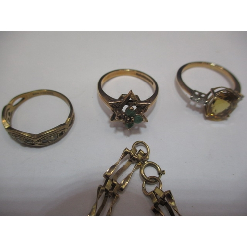 107 - A parcel of gold and yellow metal jewellery items, some damages, approx. weight of marked items 19g