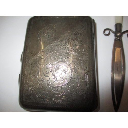 149 - A parcel of miscellaneous vintage silver items, to include a pocket watch hip flask and a stamp box,... 