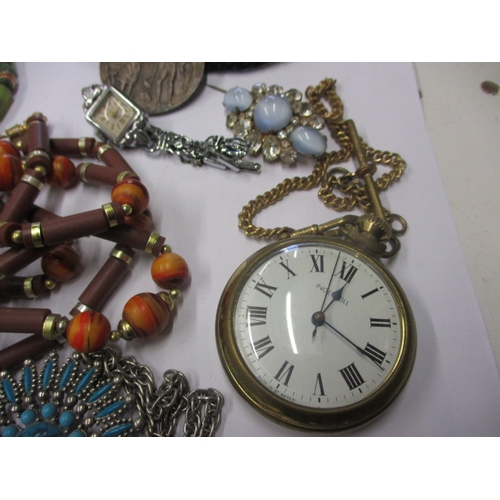 124 - A 9ct gold watch and strap and other costume jewellery items, all in used condition