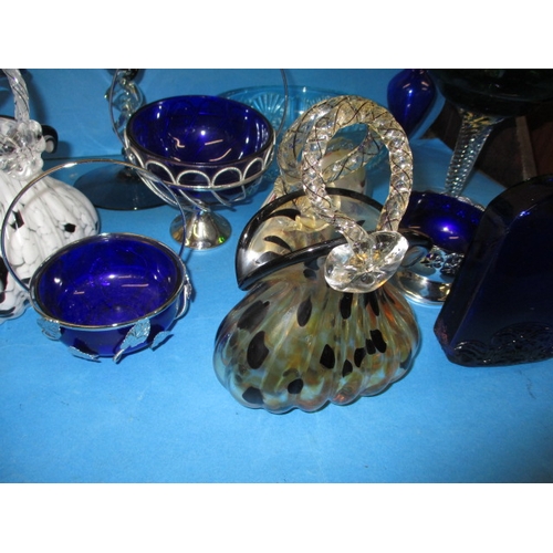 10 - A large quantity of vintage glass items, to include goblets, vases and bowls, all in used condition ... 