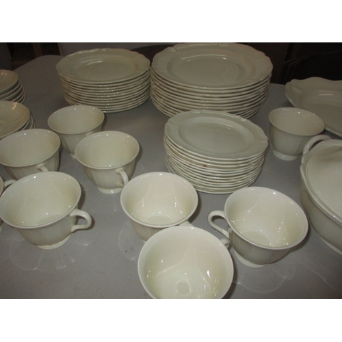 163 - A large quantity of Wedgwood Queens shape table wares, all in near used condition